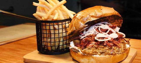 Arthouse Kitchen - Phillip Island Accommodation 3