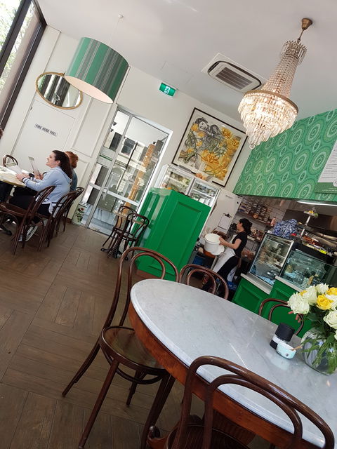 Cafe Lola - Phillip Island Accommodation 7