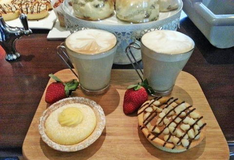 Agatha's Licensed Cafe - Phillip Island Accommodation 8