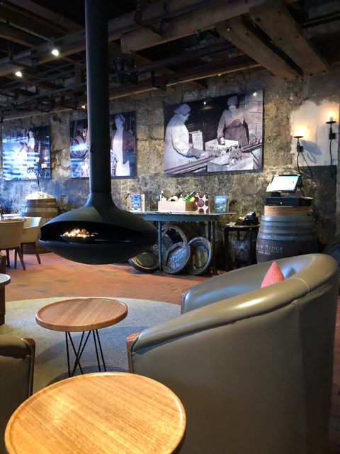 Peacock And Jones - Phillip Island Accommodation 4