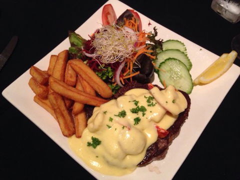 Palms Restaurant - Phillip Island Accommodation 0