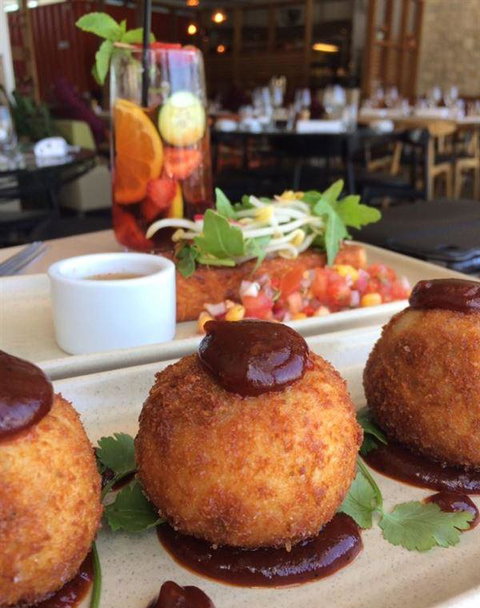 Three Monkeys Coffee & Tea House - Phillip Island Accommodation 13