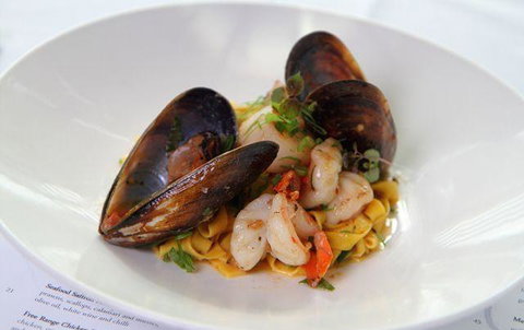 Three Monkeys Coffee & Tea House - Phillip Island Accommodation 27