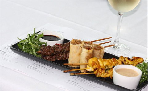 Three Monkeys Coffee & Tea House - Phillip Island Accommodation 29