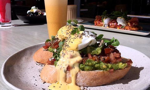 Three Monkeys Coffee & Tea House - Phillip Island Accommodation 5