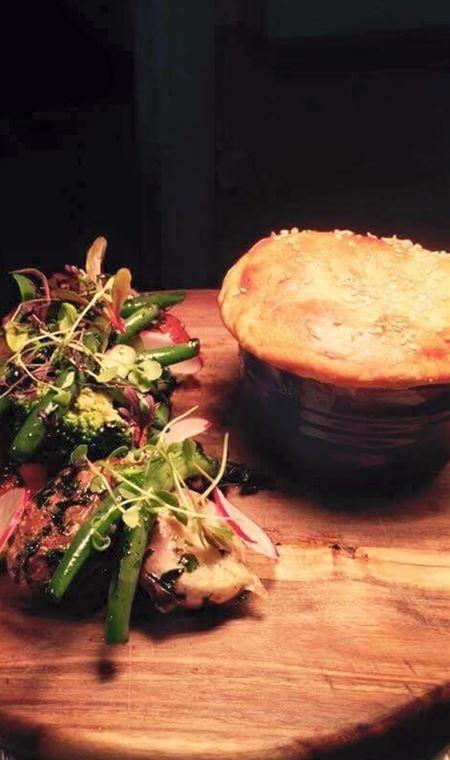 Nino's Of Victor Harbor - Phillip Island Accommodation 4