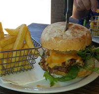 Missy Moo's Burger Bar - Phillip Island Accommodation