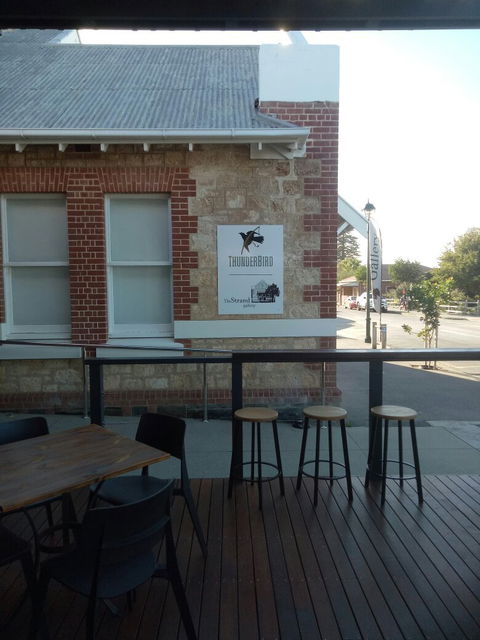 Thunderbird Kitchen - Phillip Island Accommodation 13