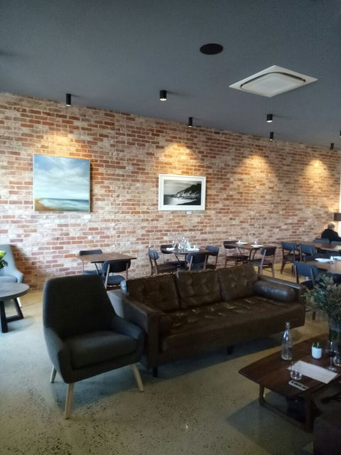 Thunderbird Kitchen - Phillip Island Accommodation 7