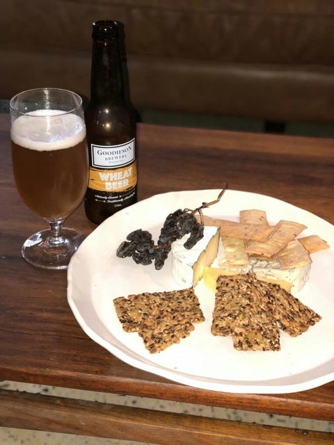 Thunderbird Kitchen - Phillip Island Accommodation 8