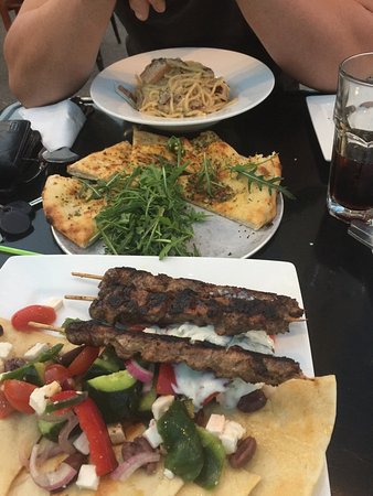 Smokehouse Pizza Cafe - Phillip Island Accommodation 0