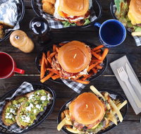 Iron  Resin Garage - Phillip Island Accommodation