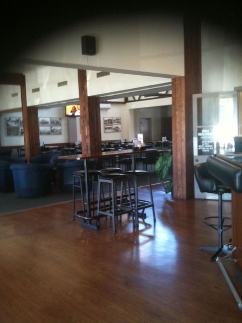 The Queenslander - Phillip Island Accommodation 5