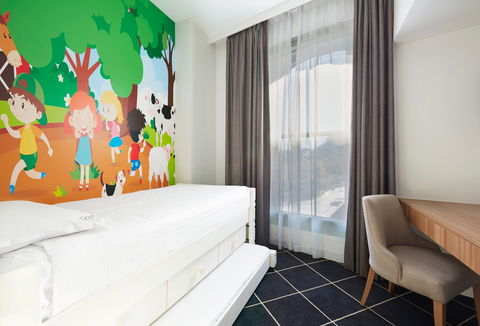 Holiday Inn Darling Harbour - Phillip Island Accommodation 6