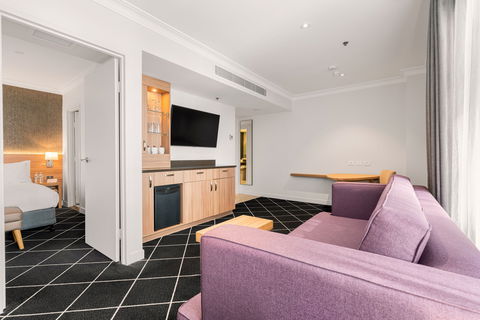Holiday Inn Darling Harbour - Phillip Island Accommodation 13