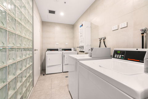 Holiday Inn Darling Harbour - Phillip Island Accommodation 16