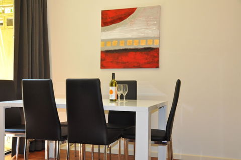 RNR Apartments, Adelaide - Phillip Island Accommodation 2