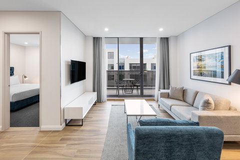 Meriton Suites Sydney Airport - Phillip Island Accommodation 13