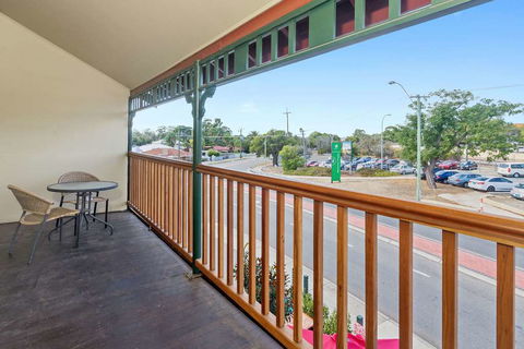 Quality Hotel Bayswater - Phillip Island Accommodation 2