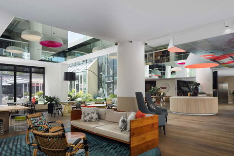 QT Gold Coast - Phillip Island Accommodation 2