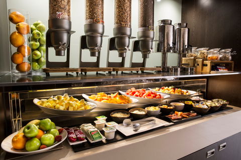 Holiday Inn Melbourne Airport - Phillip Island Accommodation 10
