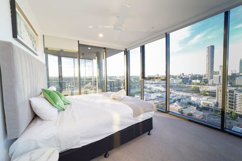 Arise Brisbane One - Phillip Island Accommodation 5