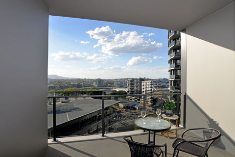 Arise Brisbane One - Phillip Island Accommodation 6