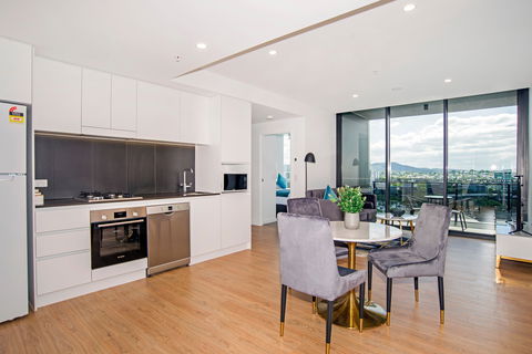 Arise Brisbane One - Phillip Island Accommodation 10