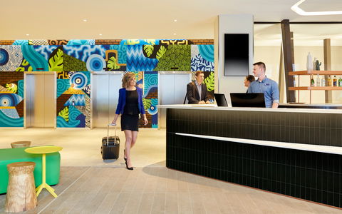 Holiday Inn Express Adelaide City Centre - Phillip Island Accommodation 2