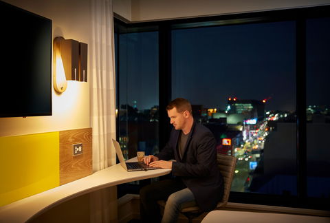 Holiday Inn Express Adelaide City Centre - Phillip Island Accommodation 6