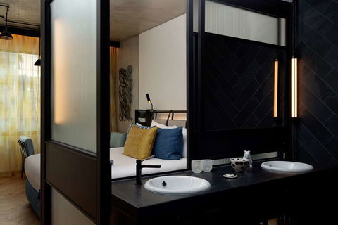 QT Melbourne - Phillip Island Accommodation 5