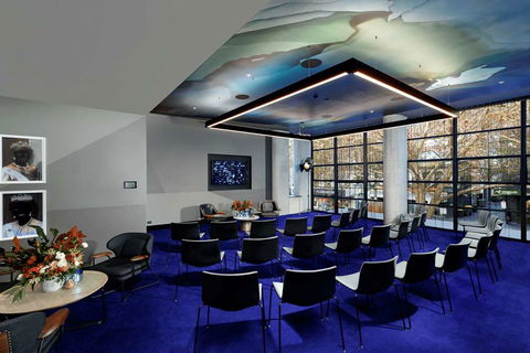 QT Melbourne - Phillip Island Accommodation 9