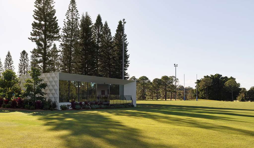 Arundel QLD Phillip Island Accommodation