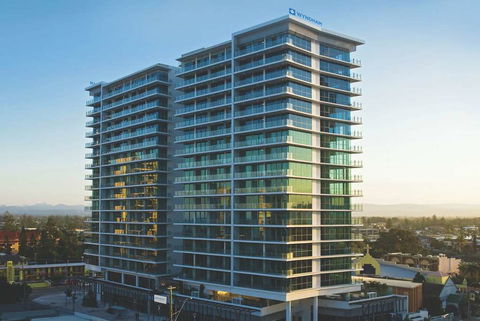 Wyndham Surfers Paradise Resort - Phillip Island Accommodation 2