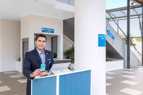 Wyndham Surfers Paradise Resort - Phillip Island Accommodation 4