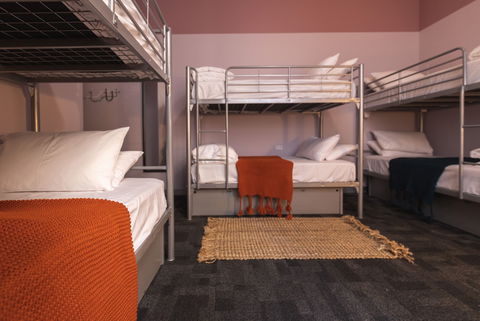 United Backpackers - Phillip Island Accommodation 6