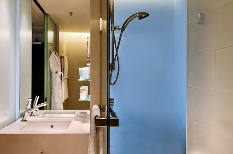 Hilton Sydney - Phillip Island Accommodation 7