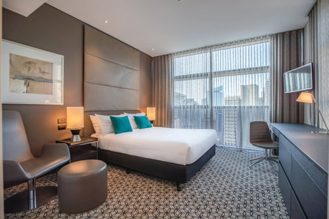 Fraser Suites Sydney - Phillip Island Accommodation 4
