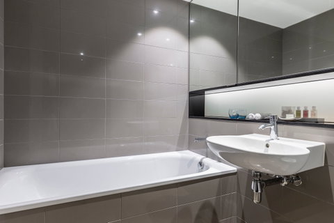 Fraser Suites Sydney - Phillip Island Accommodation 5