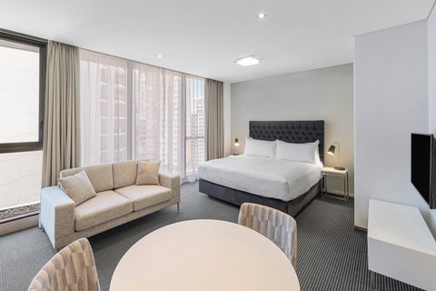 Meriton Suites Campbell Street - Phillip Island Accommodation 5