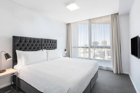 Meriton Suites Campbell Street - Phillip Island Accommodation 13