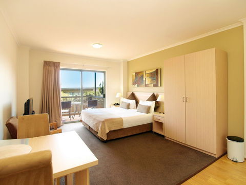 Oaks Goldsbrough Apartment Hotel - Phillip Island Accommodation 1