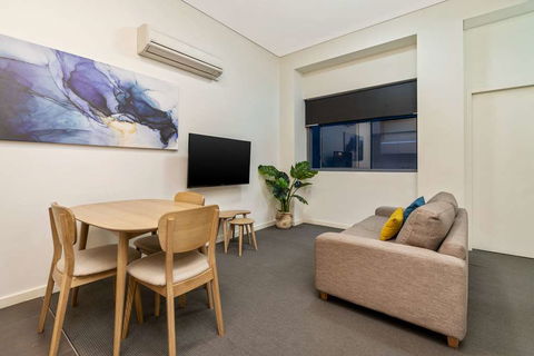 Terminus Apartment Hotel, Ascend Coll - Phillip Island Accommodation 2