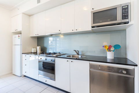 Astra Apartments Sydney CBD - Phillip Island Accommodation 2