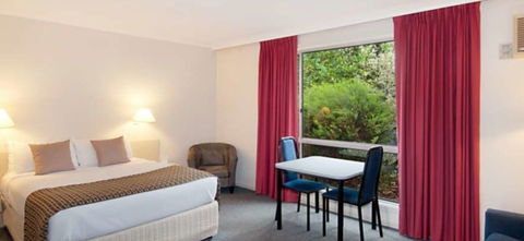 Hotel Ringwood Lake - Phillip Island Accommodation 0