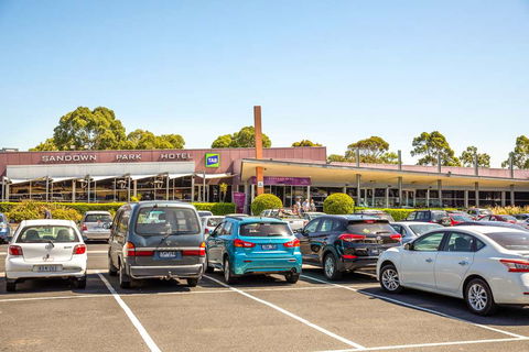 Nightcap at Sandown Park Hotel - Phillip Island Accommodation 0