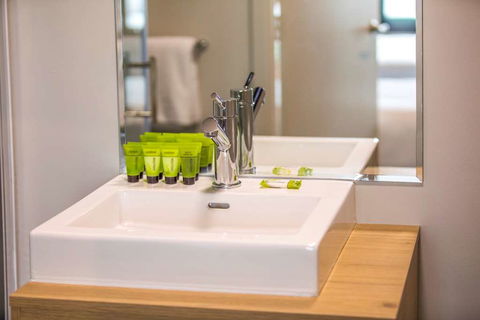 Nightcap at Chester Hill Hotel - Phillip Island Accommodation 1