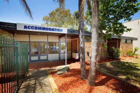 Nightcap at High Flyer Hotel - Phillip Island Accommodation 1