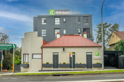 Holiday Inn Stes Parramatta Mar - Phillip Island Accommodation 1