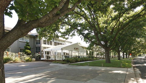Forrest Hotel & Apartments - Phillip Island Accommodation 0